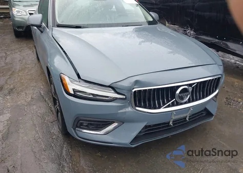 2022 Volvo S60 B5 Inscription из США, поврежденный, VIN 7JRL12TL2NG162014